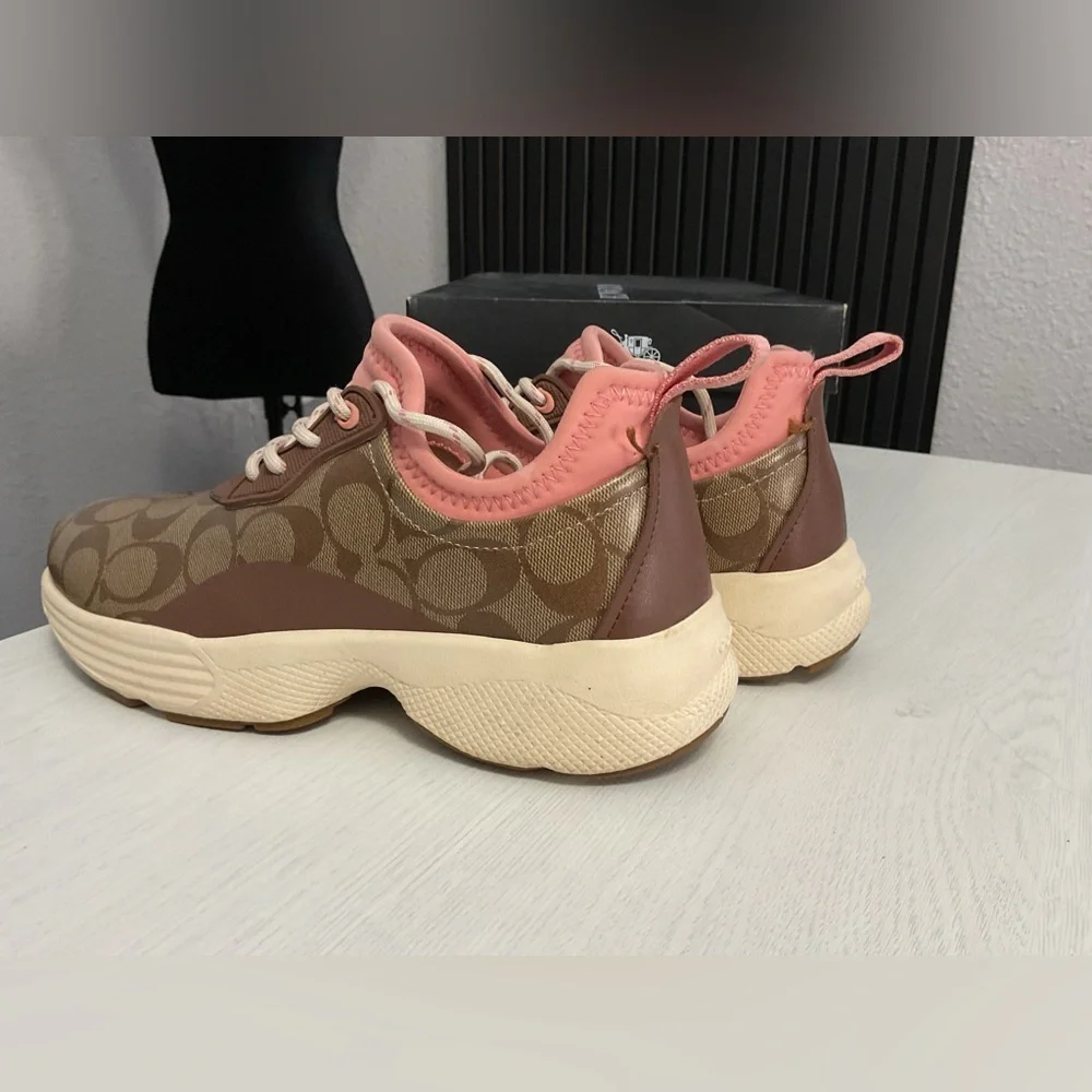 Coach Women's Tan and Pink Sneakers